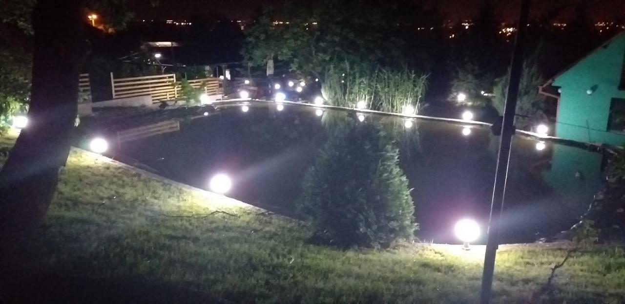 Camping Robinson Country Club Oradea Exterior foto